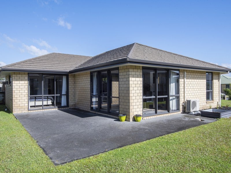 35 North Crest Drive, Onerahi, Whangarei - Carousel 1