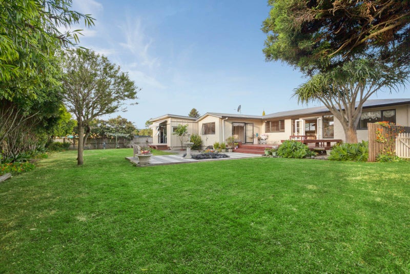 382 Main Road, Huapai, Kumeu - Carousel 1