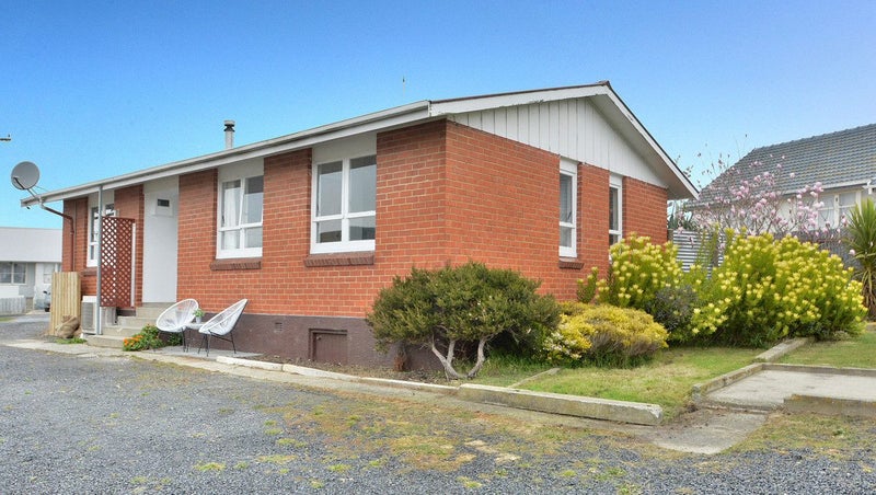 24 Lock Street, Saint Clair, Dunedin - Carousel 1