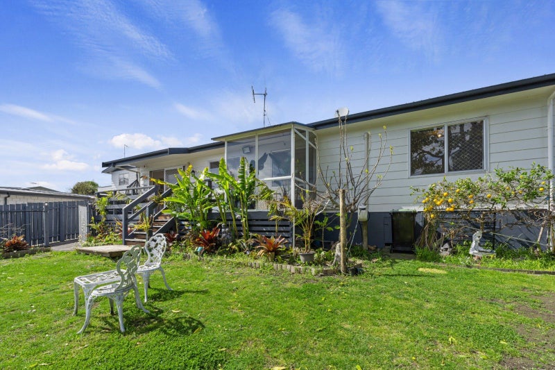 54 Jonathon Street, Brookfield, Tauranga - Carousel 1
