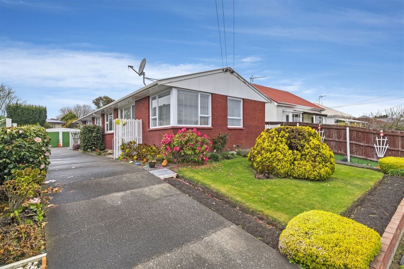 1/15 Hardy Street, New Brighton, Christchurch - Carousel 1