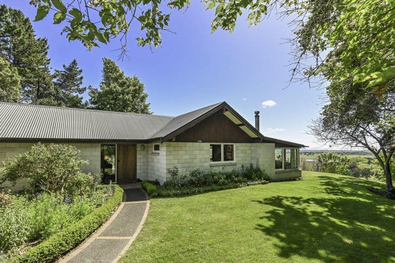 28 Longview Road, Poraiti, Napier - Carousel 1