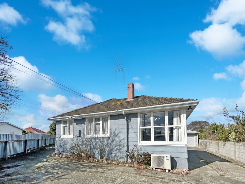 14 Belfast Place, Roslyn, Palmerston North - Carousel 1