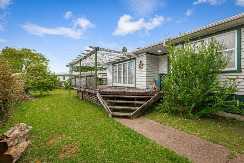 13 Pelorus Place, Pakuranga, Auckland - Carousel 2