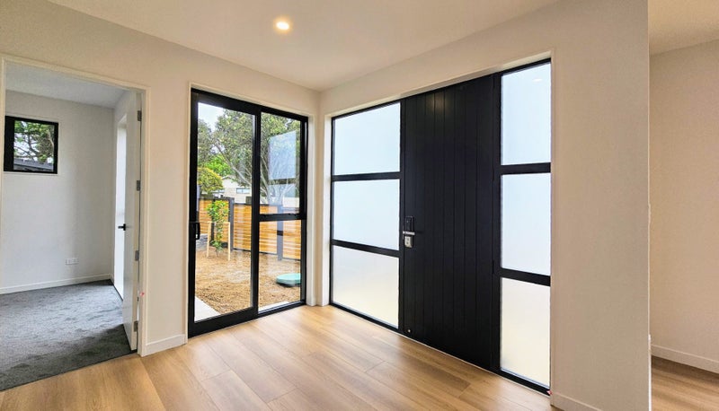 7A Lewisham Street, Highland Park, Auckland - Carousel 2