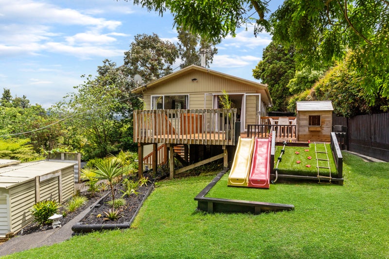 47 Waitakere Road, Waitakere, Auckland - Carousel 1