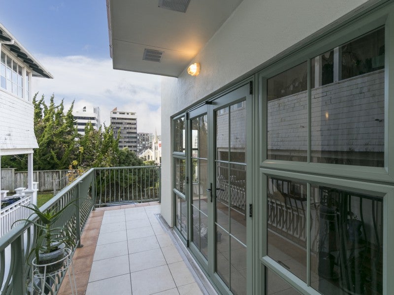7/142 Ghuznee Street, Te Aro, Wellington - Carousel 2