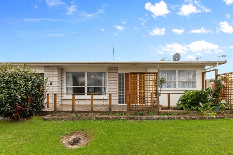 11 Ajax Place, Highbury, Palmerston North - Carousel 17