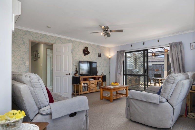 12 Aaron Place, Brookfield, Tauranga - Carousel 2