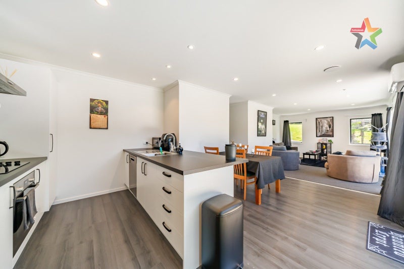 46 Enfield Street, Wainuiomata, Lower Hutt - Carousel 38