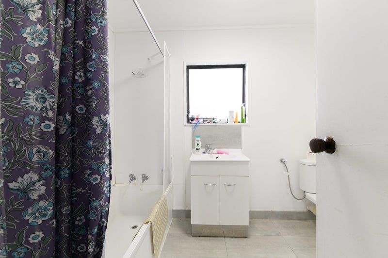 1/44 Shifnal Drive, Randwick Park, Auckland - Carousel 12