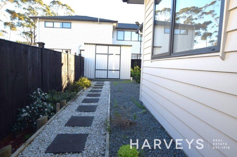 52 Mettam Drive, Swanson, Auckland - Carousel 11