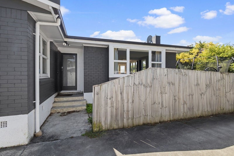 3 Carrington Avenue, Hillcrest, Hamilton - Carousel 1