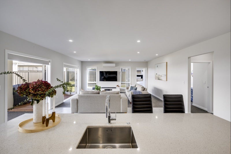 48 Kenny Road, Te Awa, Napier - Carousel 2