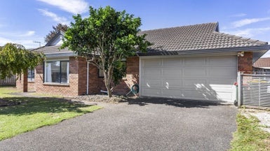 25F Youngs Road, Papakura, Papakura - Carousel 1