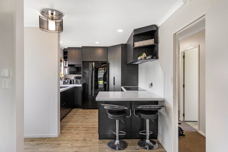 20 Charles Cross Street, Longburn, Palmerston North - Carousel 2