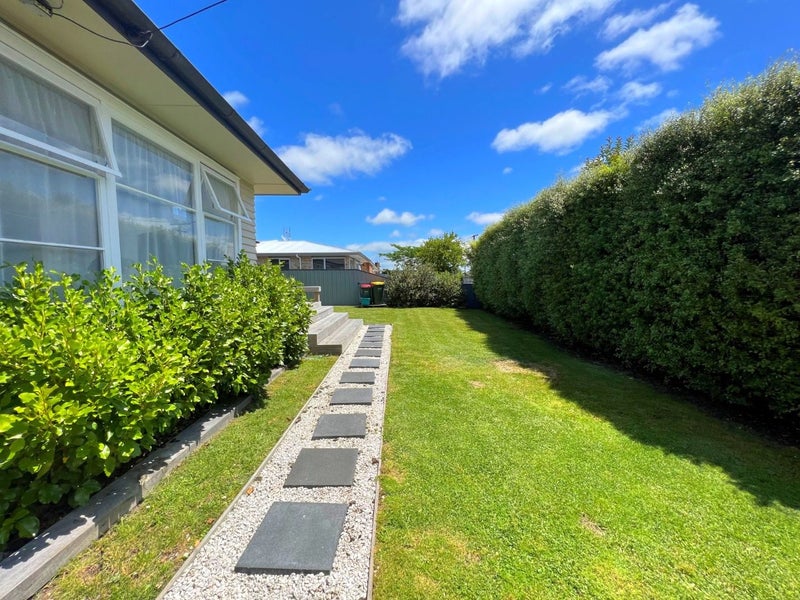 10 Thornton Place, Melville, Hamilton - Carousel 2