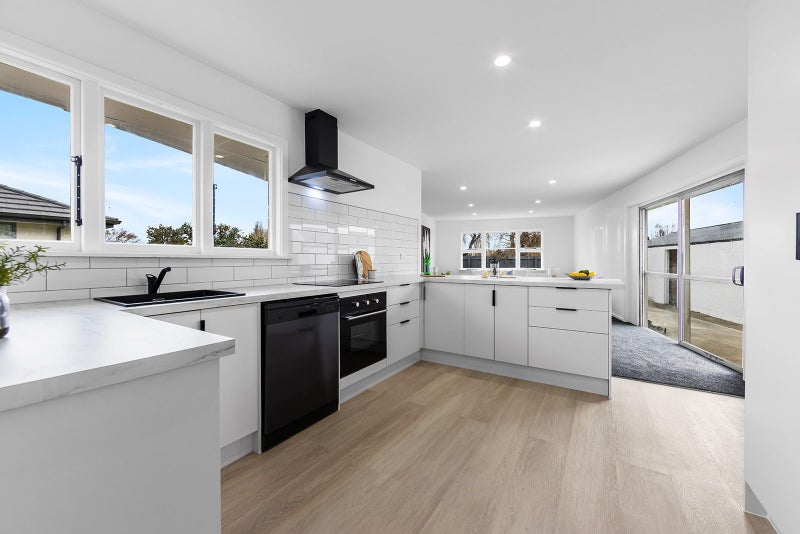 15 Greenhaven Drive, Burwood, Christchurch - Carousel 2