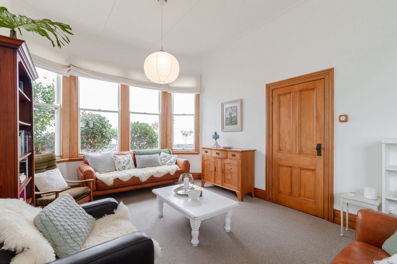 121 Nelson Crescent, Napier South, Napier - Carousel 2