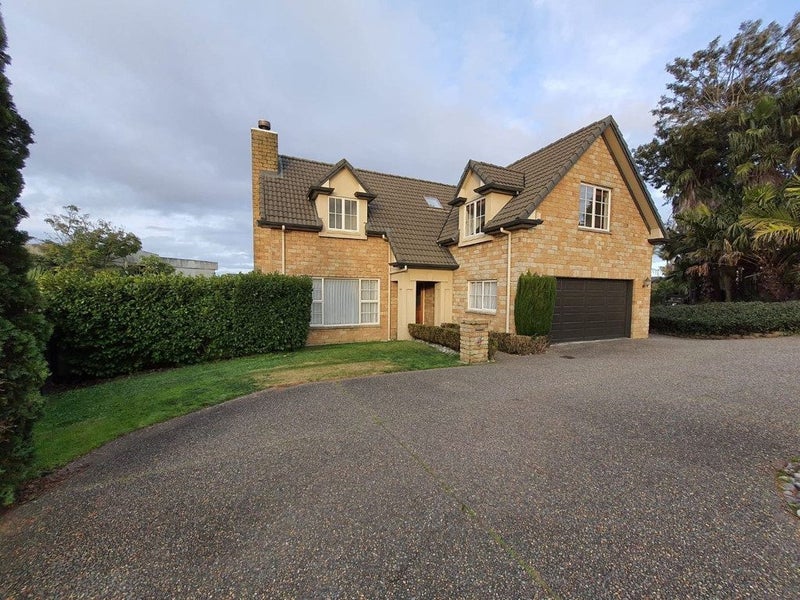 5B Estuary Views, Shelly Park, Auckland - Carousel 2