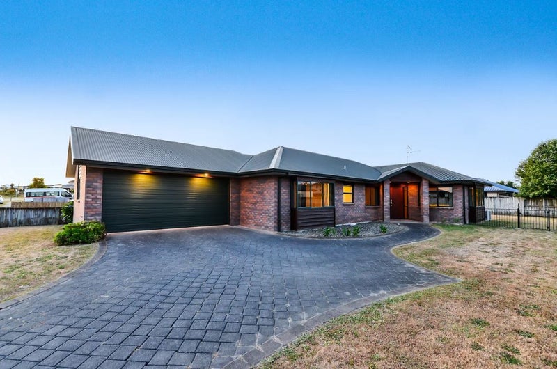 8 Magellan Rise, Flagstaff, Hamilton - Carousel 19