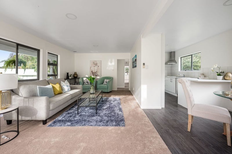 8 Pitcher Place, Glen Eden, Auckland - Carousel 2