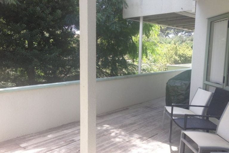 116 Onetaunga Road, Chatswood, Auckland - Carousel 11