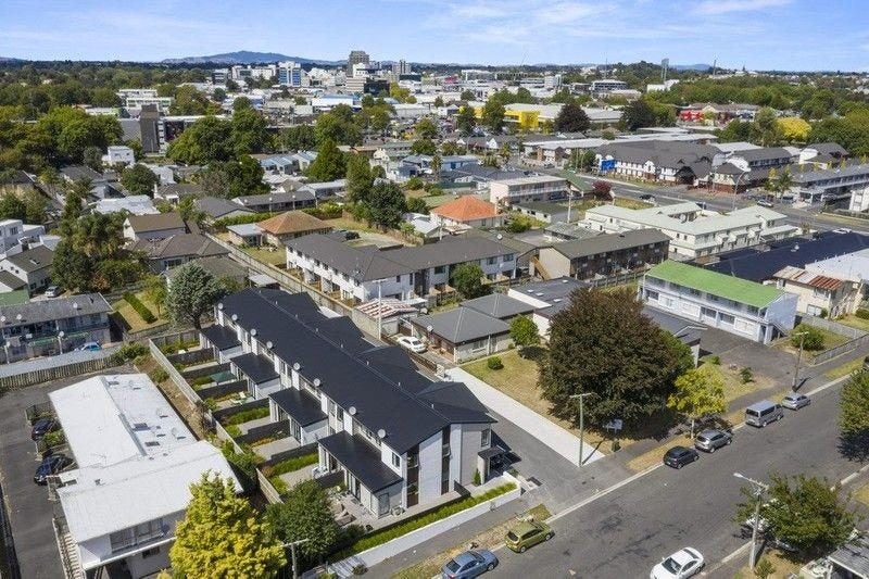 3/25 Abbotsford Street, Whitiora, Hamilton - Carousel 17