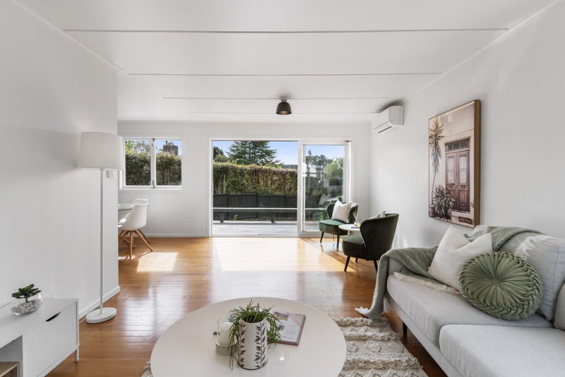 17 O'Donn Avenue, Beach Haven, Auckland - Carousel 2