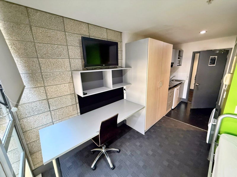 5N/3 Whitaker Place, Grafton, Auckland - Carousel 2