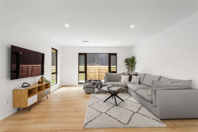 25 Baltimore Green, Shirley, Christchurch - Carousel 2