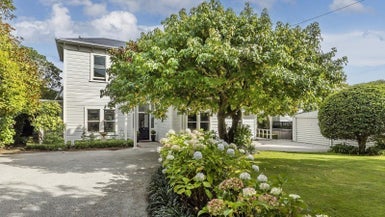 1 Fancourt Street, Karori, Wellington - Carousel 1