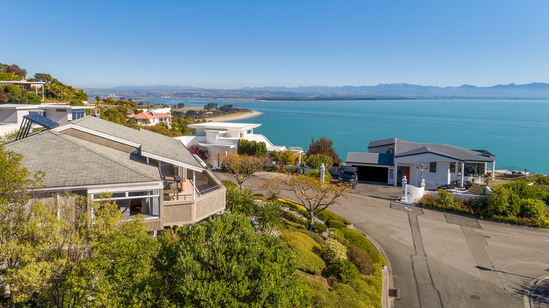 73 The Cliffs, Britannia Heights, Nelson - Carousel 24