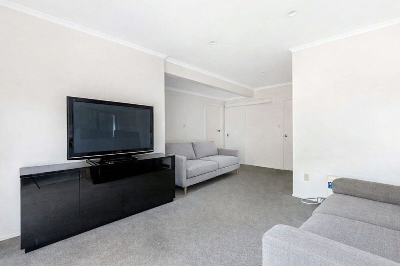 12A Ash Place, Whalers Gate, New Plymouth - Carousel 2