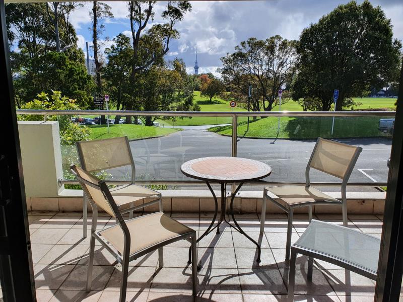 2B/23 George Street, Newmarket, Auckland - Carousel 1
