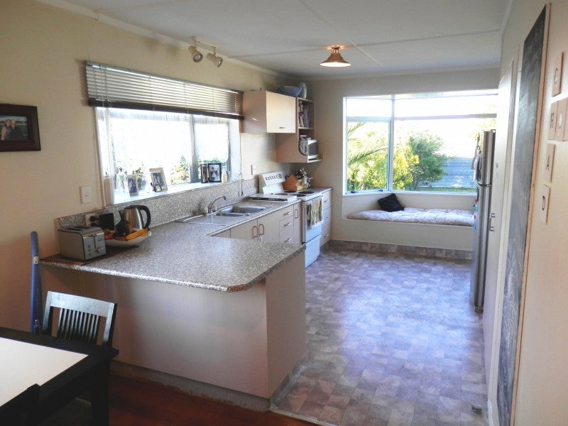 5 Mersey Terrace, Roslyn, Palmerston North - Carousel 2