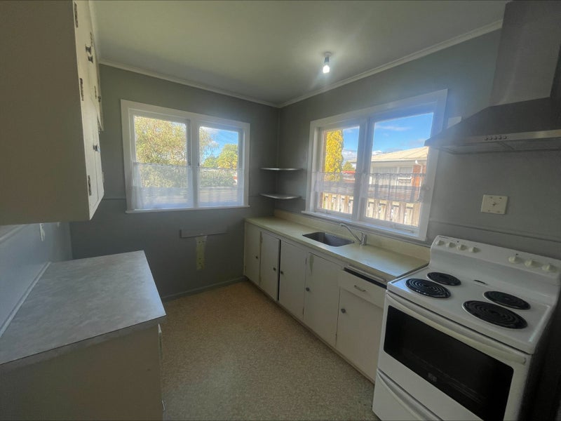15A Leeds Street, Silverdale, Hamilton - Carousel 2
