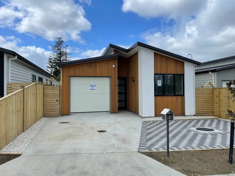 8 Selwyn Downs Lane, Opaheke, Papakura - Carousel 1