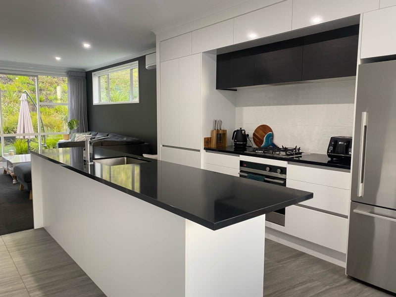 19 Sanremo Lane, Stanmore Bay, Whangaparaoa - Carousel 2