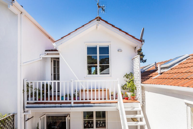 6 Kilmister Avenue, Thorndon, Wellington - Carousel 1