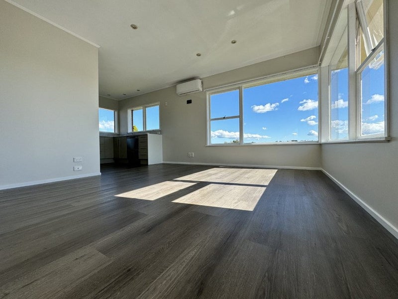 28D Sunnynook Road, Sunnynook, Auckland - Carousel 2