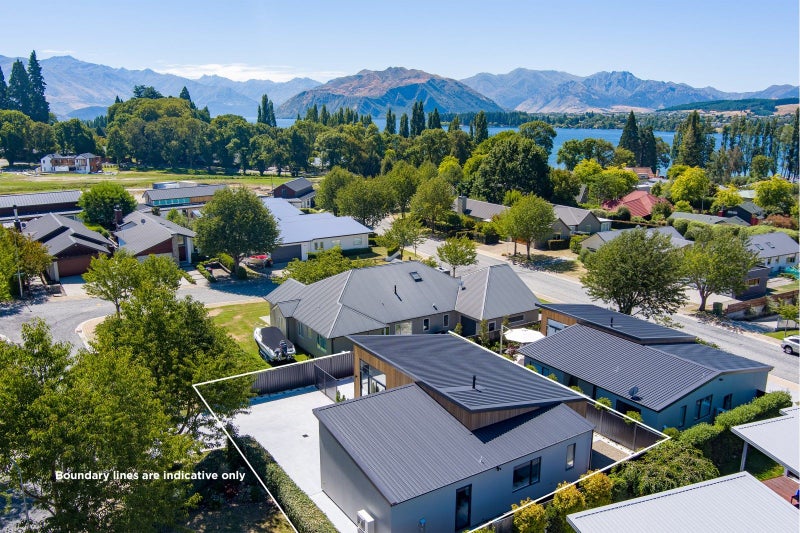 3 Willetts Green, Wanaka - Carousel 1