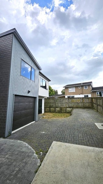 425F Great South Road, Opaheke, Papakura - Carousel 7