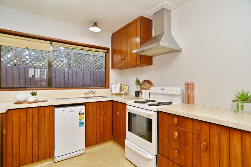 5A Gordon Avenue, St Albans, Christchurch - Carousel 2