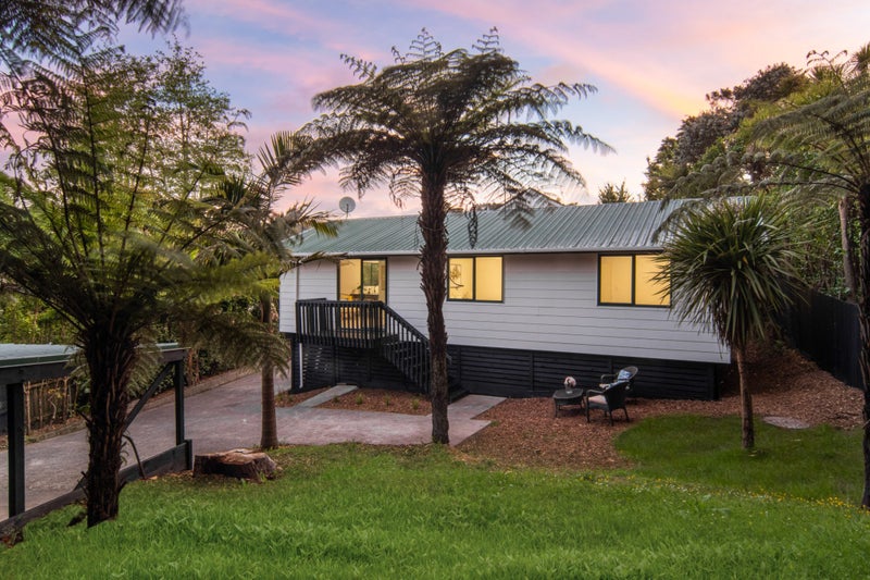 15A Annison Avenue, Glen Eden, Auckland - Carousel 2