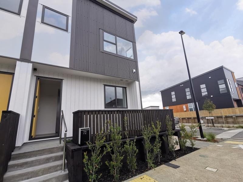 72 Manarini Road, Westgate, Auckland - Carousel 1