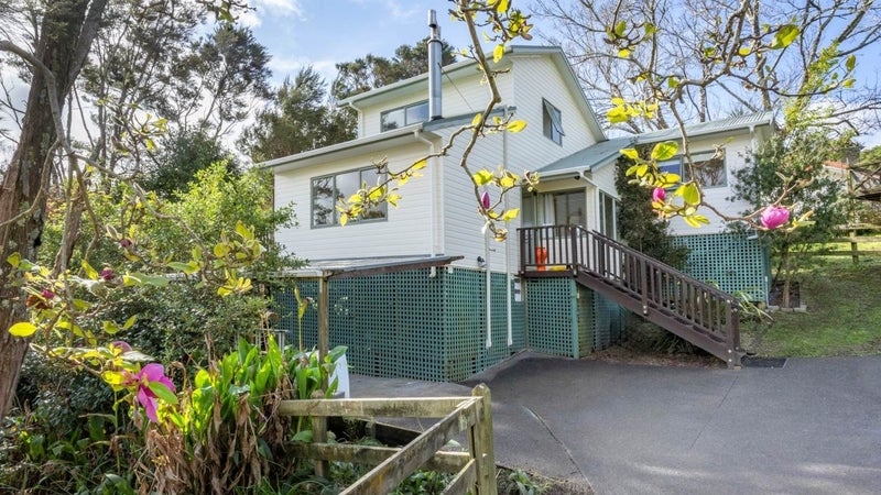 5/263A Titirangi Road, Titirangi, Auckland - Carousel 1