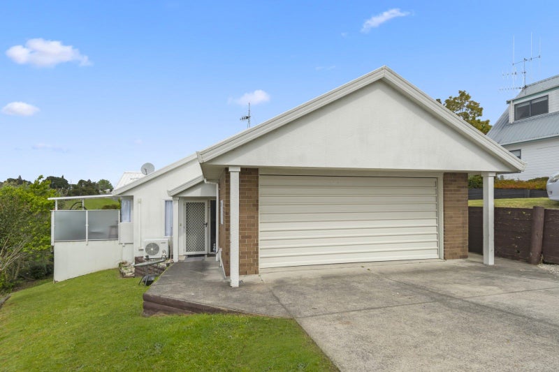 17 Tamworth Place, Gate Pa, Tauranga - Carousel 2