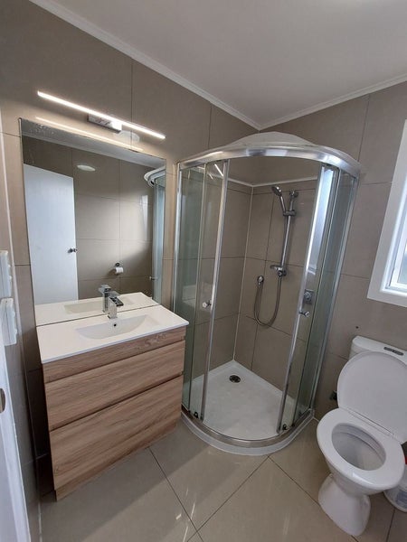 63 Manuka Road, Bayview, Auckland - Carousel 16