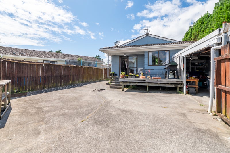 1/10 Hillman Place, Ranui, Auckland - Carousel 17